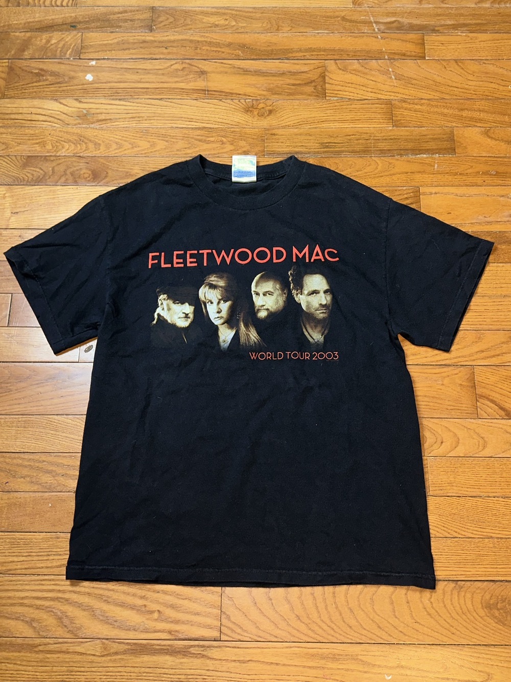 Fleetwood Mac World Tour 2003 black graphic band t-shirt